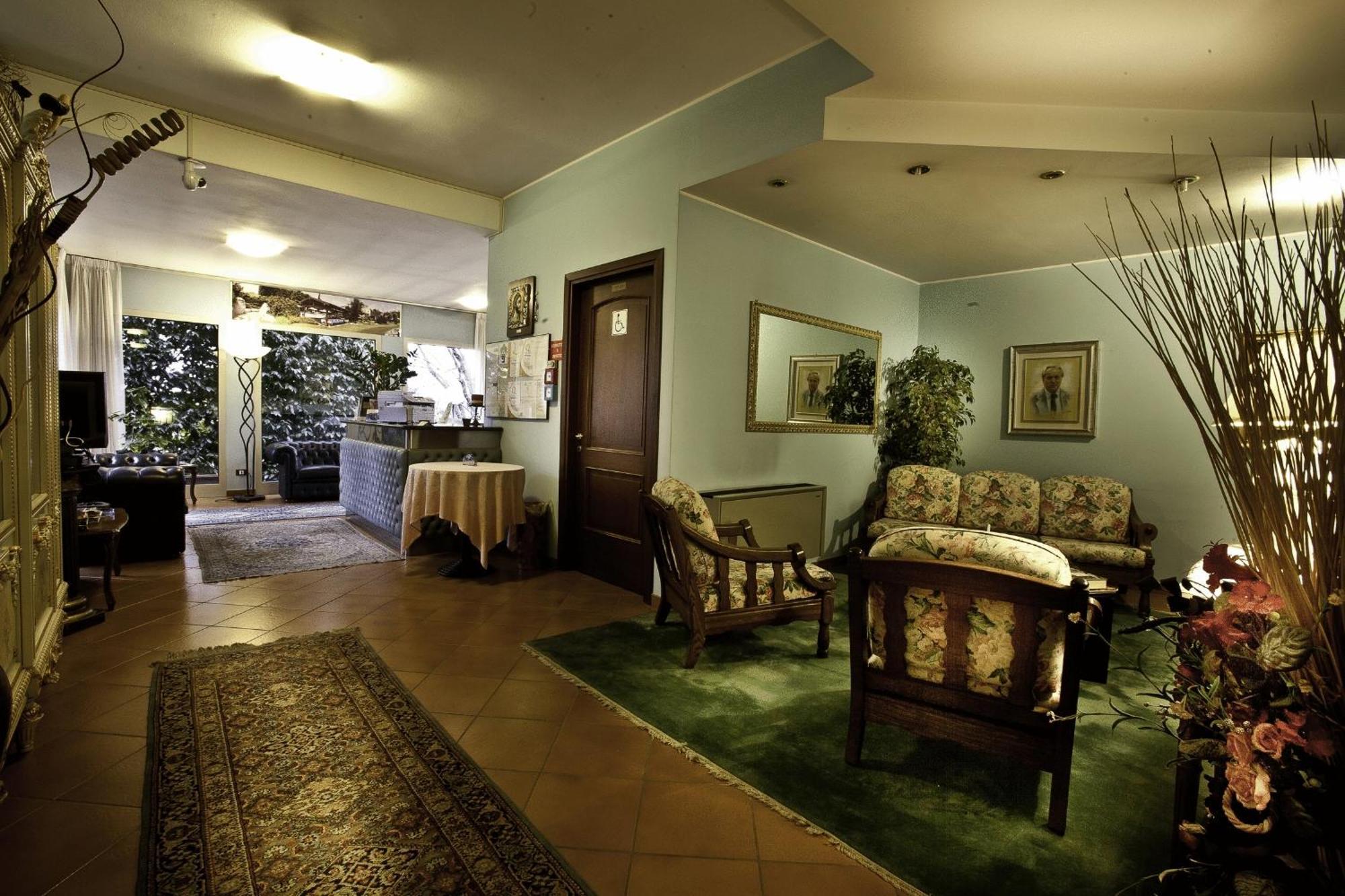 Hotel Nastro Azzurro Monguzzo Exteriér fotografie