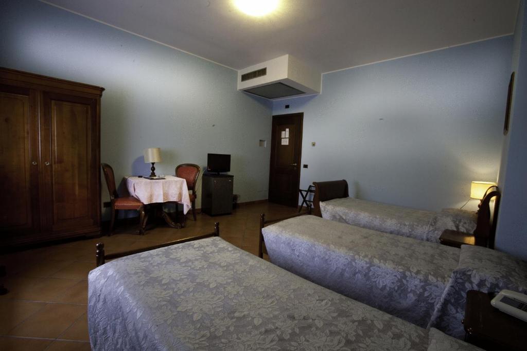 Hotel Nastro Azzurro Monguzzo Pokoj fotografie